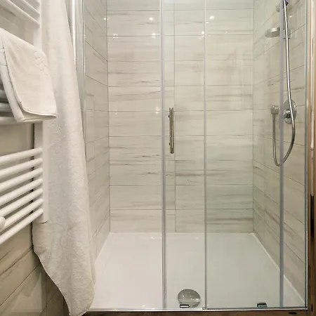 호텔 4 In 스플리트