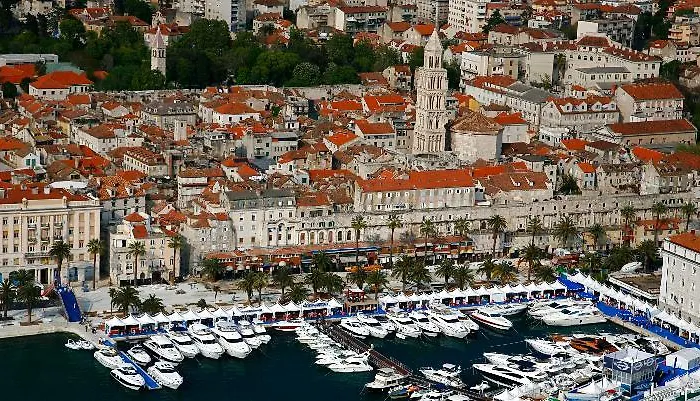 4 In Hotel Split