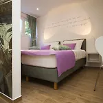 4 In Split