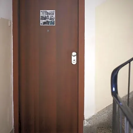 4 In Готель Спліт