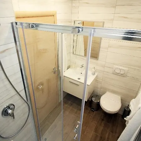 Szálloda 4 In